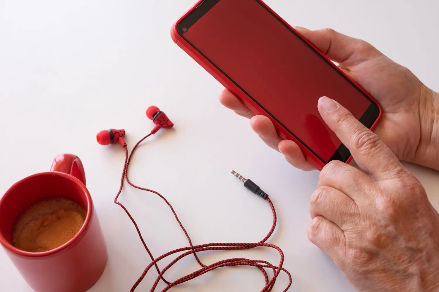 Kodeki audio w smartfonach: jak uzyskać najlepszą jakość dźwięku