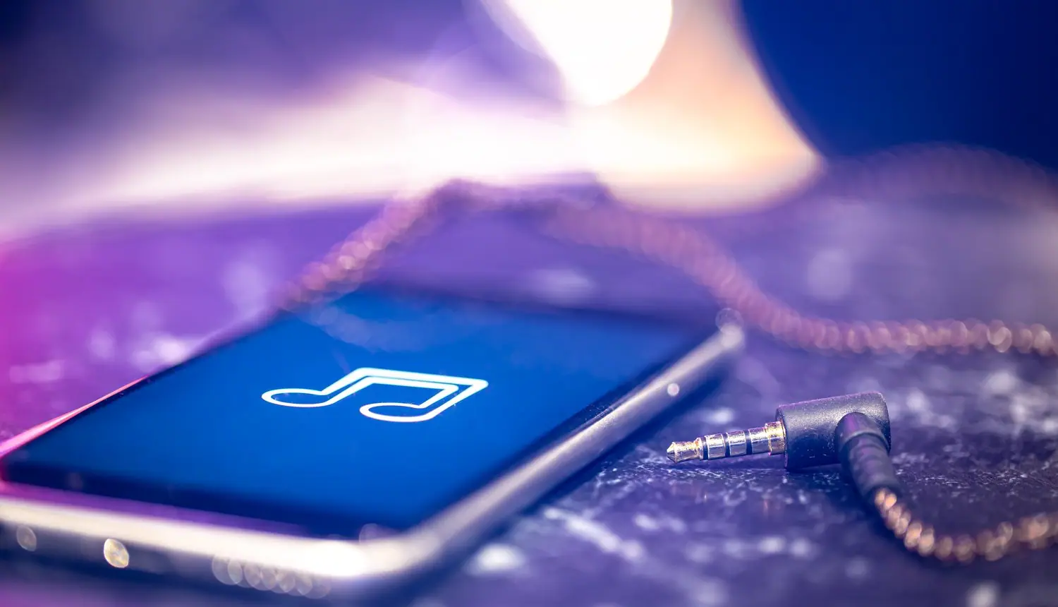 Aplikacje do uczenia się nut: teoria muzyki na smartfonie