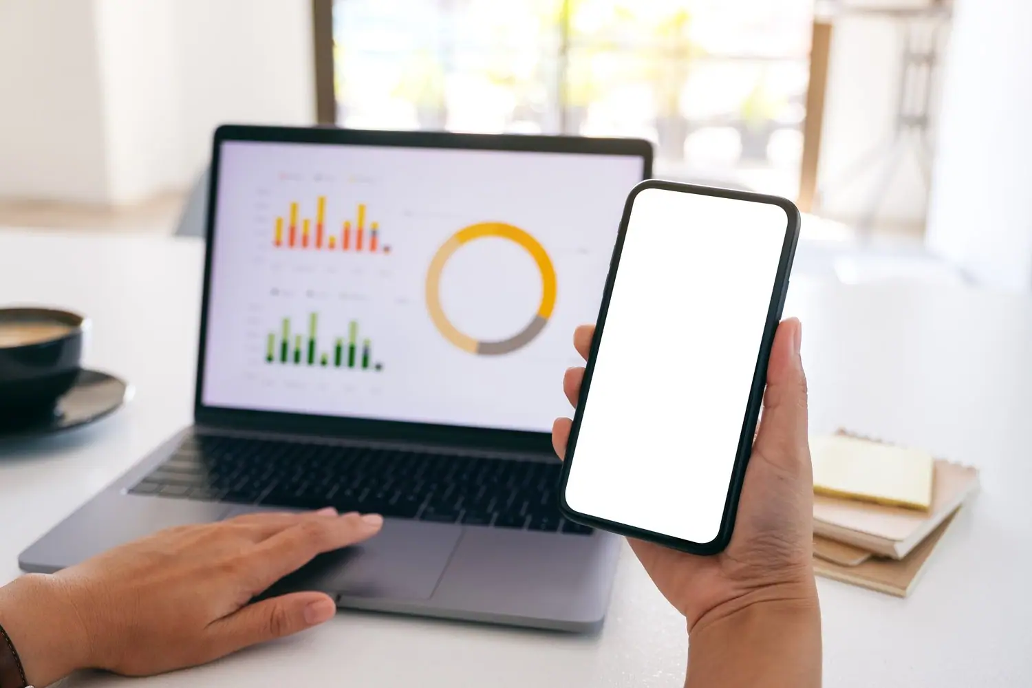 Aplikacje do analizy statystyk w grach mobilnych: tracking postępów