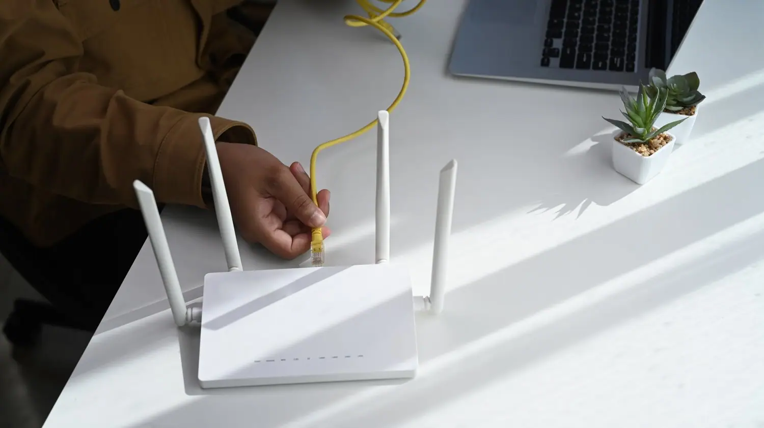 Jak zabezpieczyć router Wi-Fi przed włamaniem - praktyczny poradnik