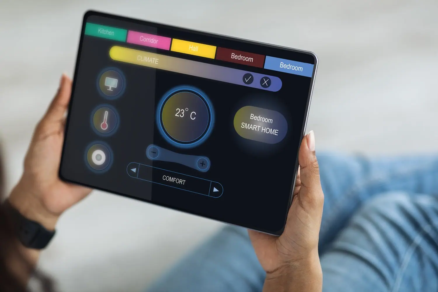Aplikacje do zarządzania domową instalacją elektryczną - monitoring zużycia energii